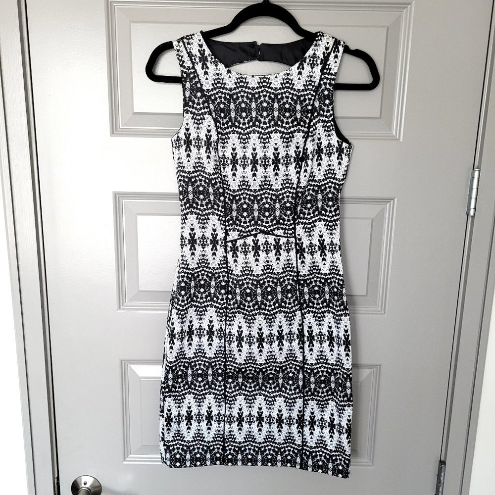 H&M Office Career Black Silver Gray Sleeveless Fitted Sheath Geometric Dress